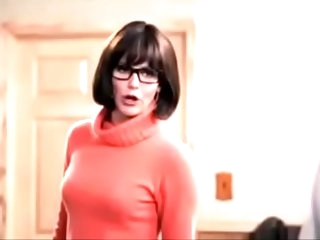 Velma mastubating Scooby-Doo parody
